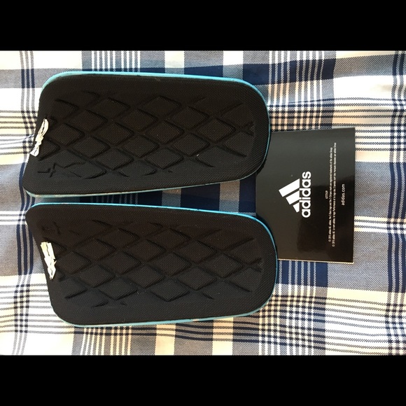 Brand New In Box Adidas Shin Guards - Picture 3 of 6